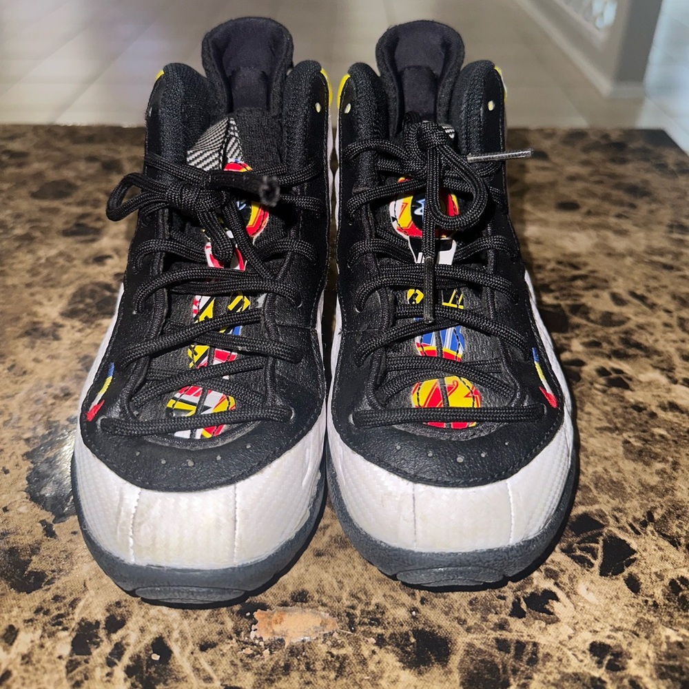 Nike little posite